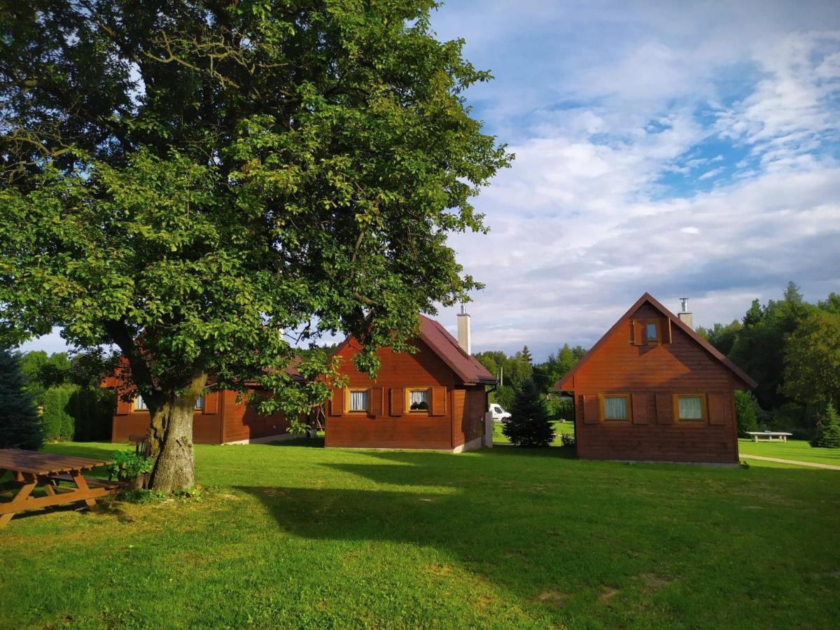 Hotel Osrodek Wczasowy "Wczasy Pod Grusza" Biecz Esterno foto