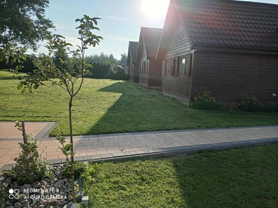 Hotel Osrodek Wczasowy "Wczasy Pod Grusza" Biecz Esterno foto