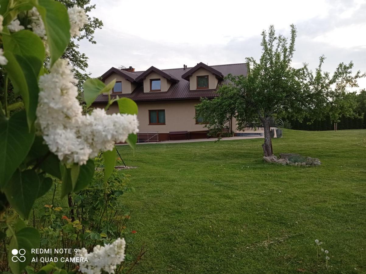 Hotel Osrodek Wczasowy "Wczasy Pod Grusza" Biecz Esterno foto