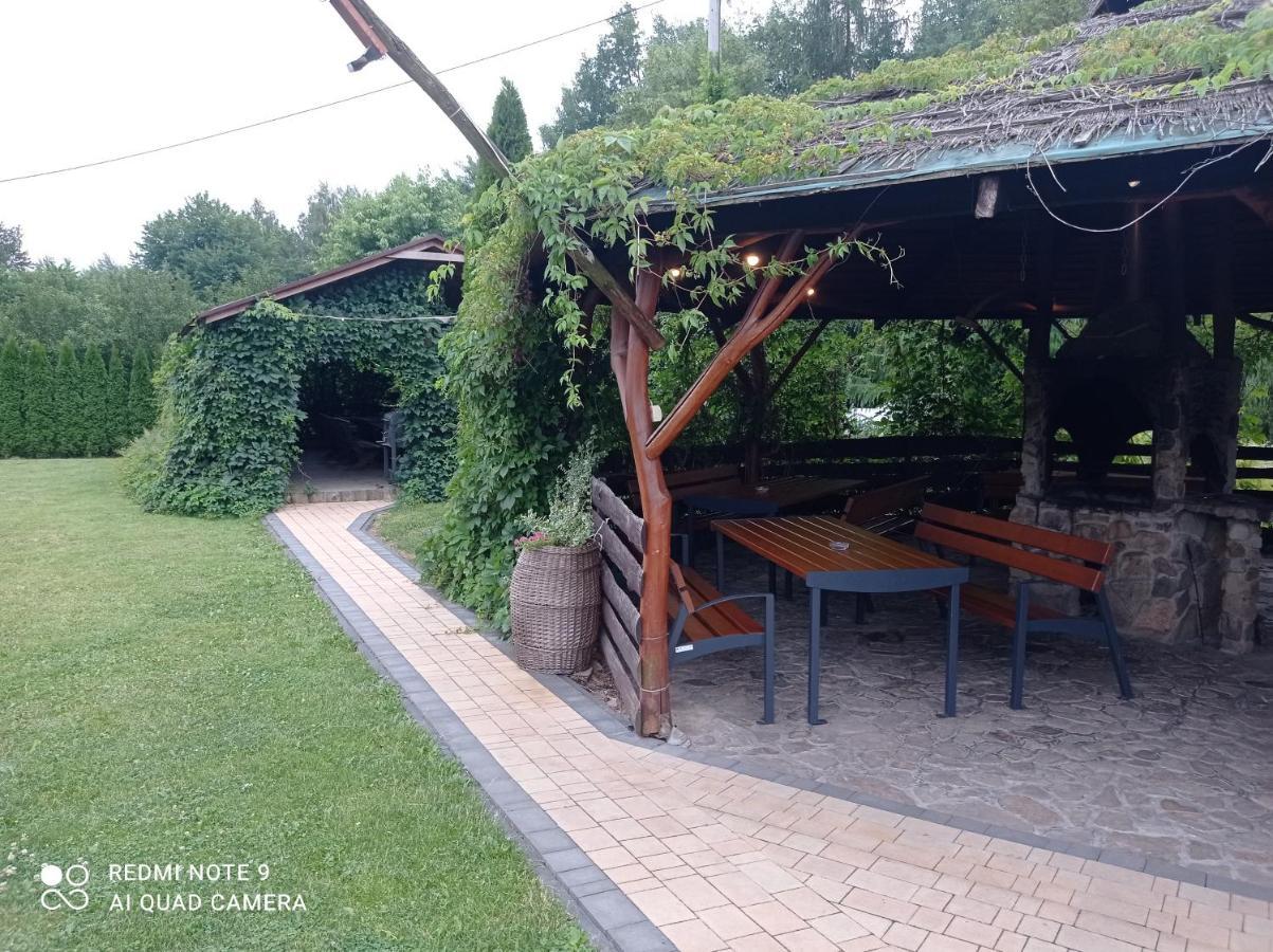 Hotel Osrodek Wczasowy "Wczasy Pod Grusza" Biecz Esterno foto