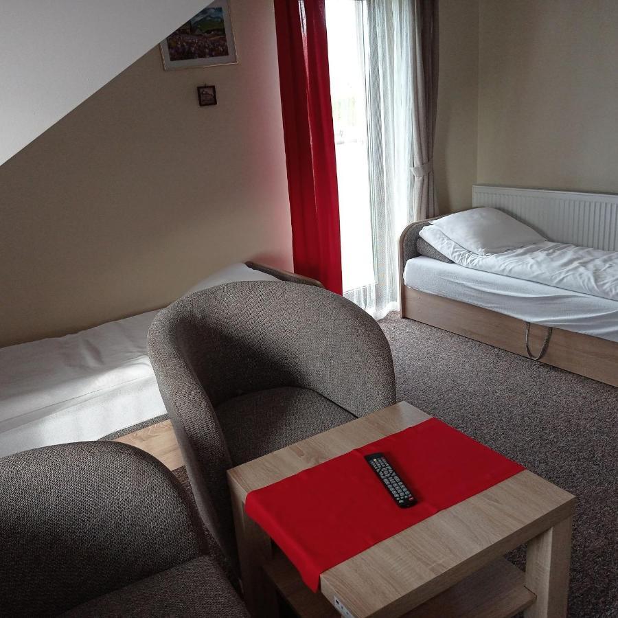 Hotel Osrodek Wczasowy "Wczasy Pod Grusza" Biecz Esterno foto